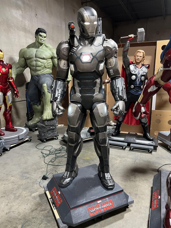 Marvel “Captain America: Civil War” 3 Piece Set War Machine Ironman