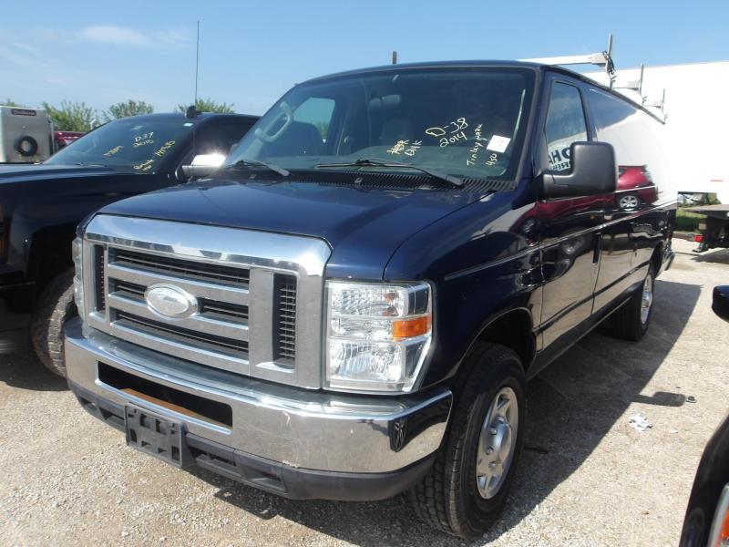 D38 - 2014 Ford E250