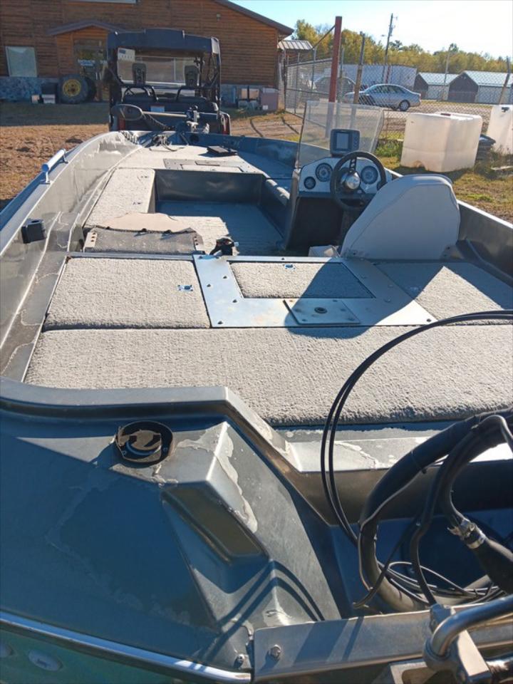 1983 Hydrasport 17' Boat with Trailer - Item # 13