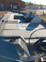 1983 Hydrasport 17' Boat with Trailer - Item # 13