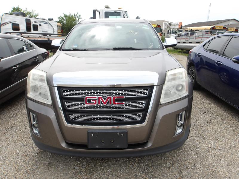 D14 - 2010 GMC Terrain SLT-2