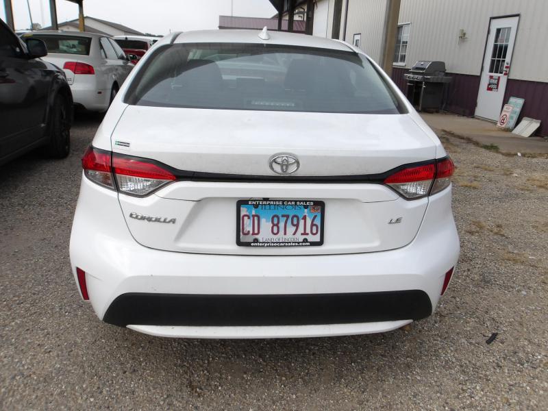 D8 - 2021 Toyota Corolla LE