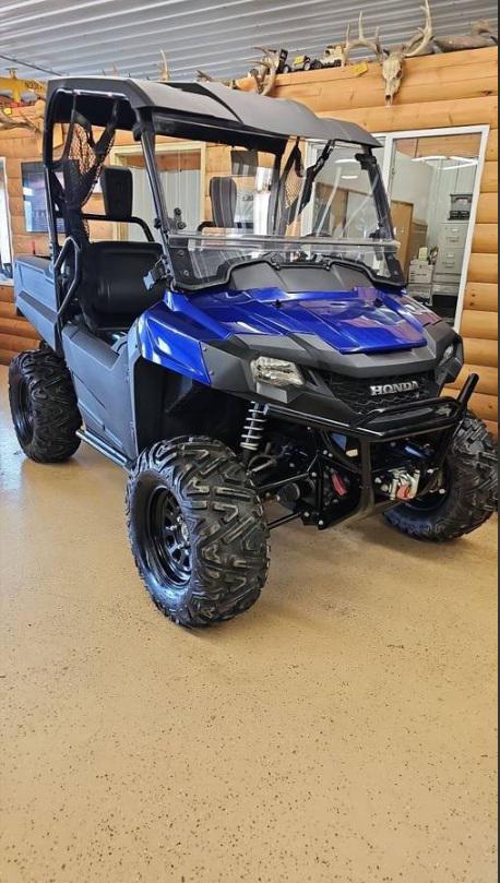 2017 Honda Pioneer SXS700M2 Deluxe - Lot # A1103