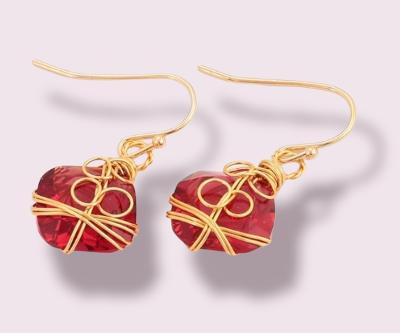 Fashion Designer Twisted Wire Dangle Drop Earrings.