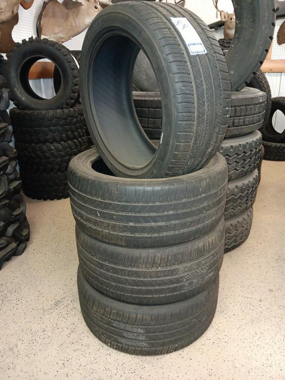 265/40ZR20 Michelin Pilot Sport All Season 4 Tires Set of 4