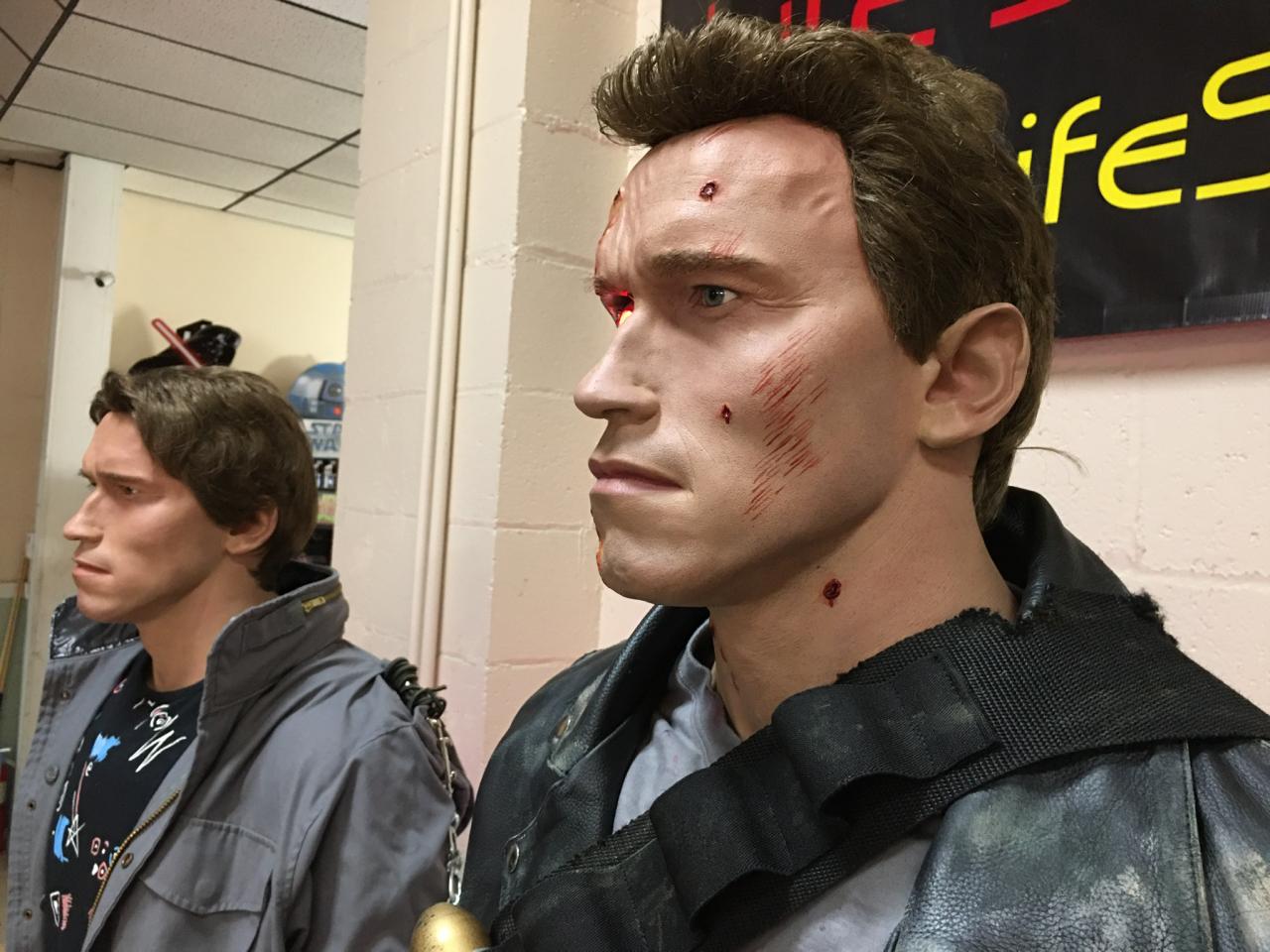 T2 Terminator Battle Damaged Arnold Schwarzenegger