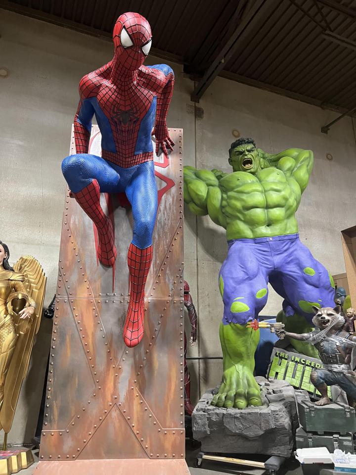 Life Size Marvel Amazing Spiderman 2 with Background Wall