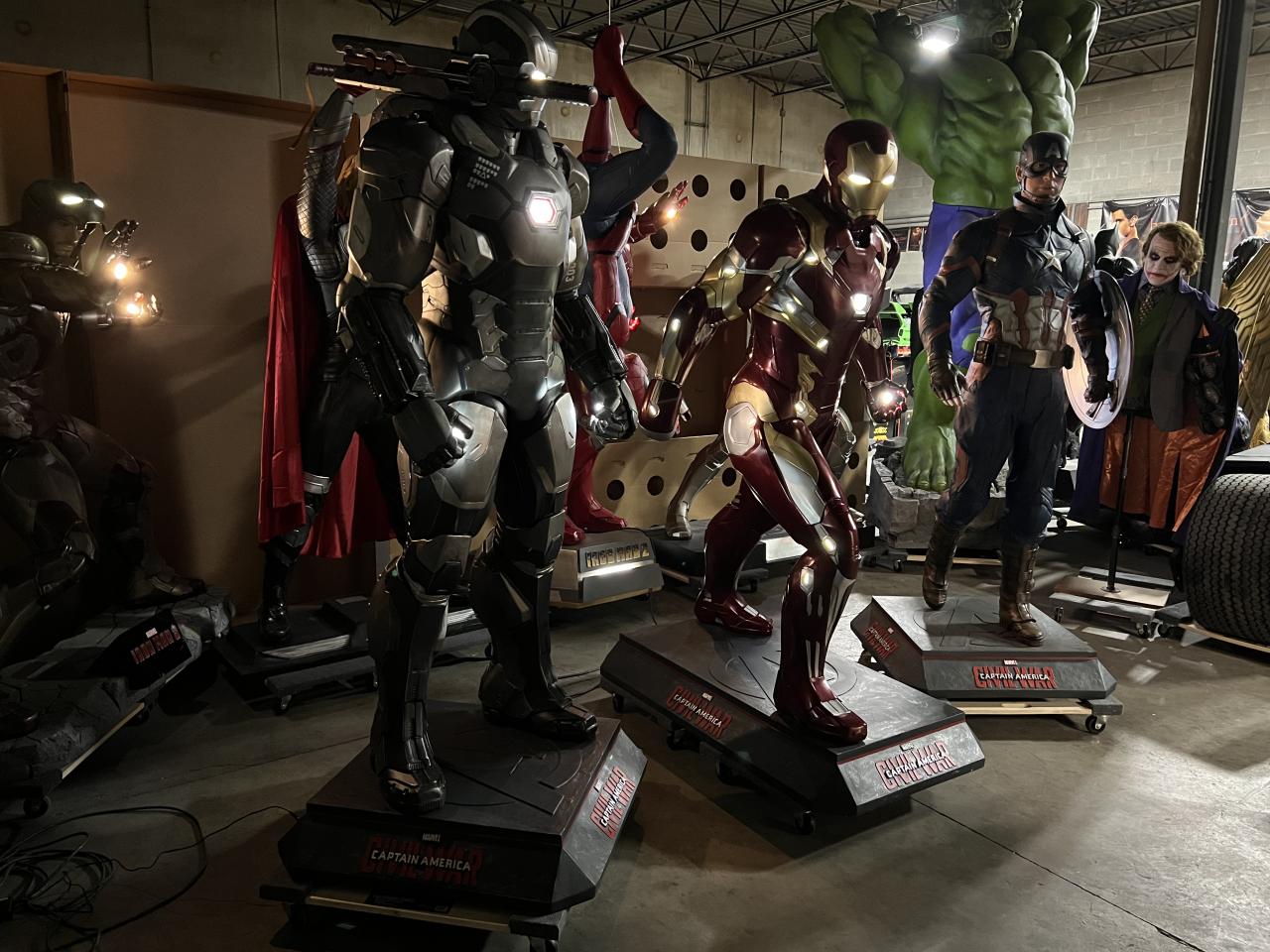 Marvel “Captain America: Civil War” 3 Piece Set War Machine Ironman
