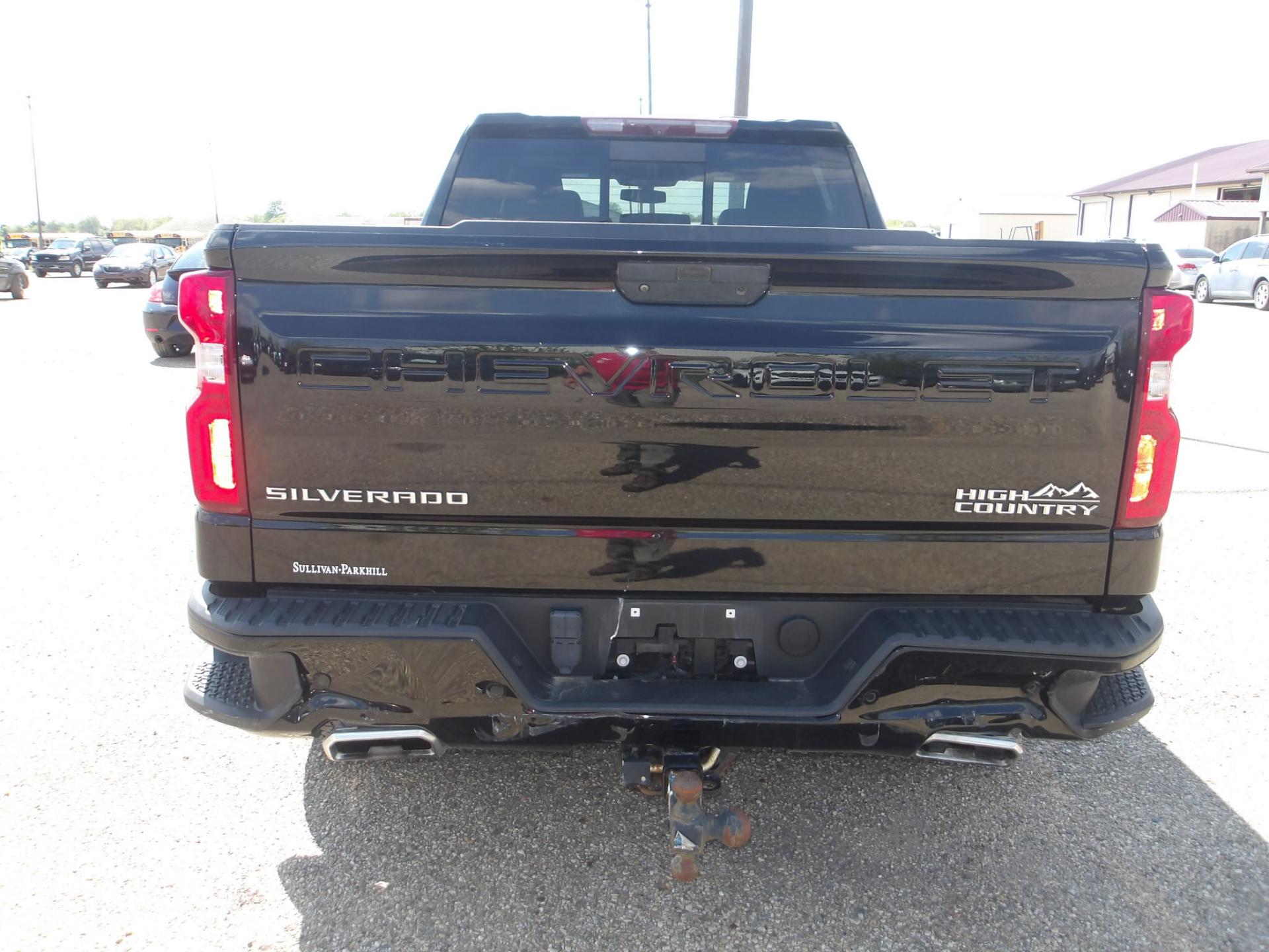 D2 - 2021 Chevrolet Silverado 1500b High Country
