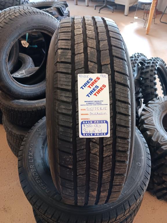 195/60R15 Performance Radial Tires Set of 4