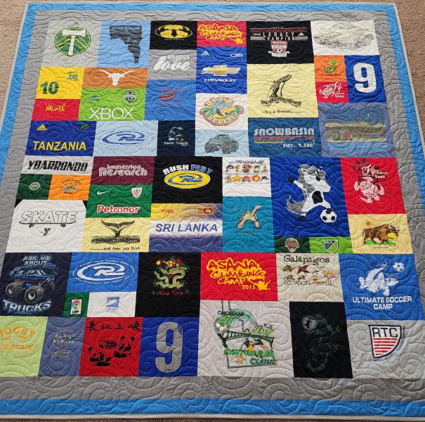 Mosaic T-shirt Quilt with Outer Border.