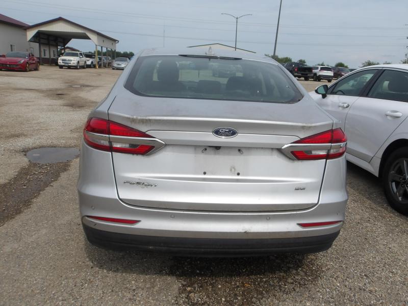 D25 - 2019 Ford Fusion SE