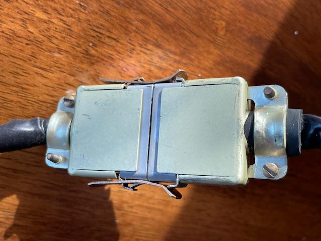 King KS 271A Autopilot Primary YAW servo. Form 8130, Used. Case Cracked.