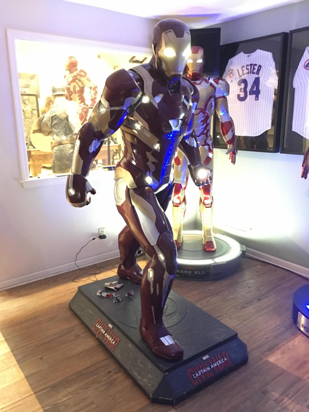 Marvel “Captain America: Civil War” 3 Piece Set War Machine Ironman
