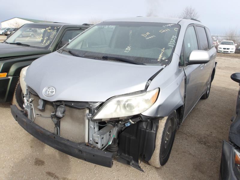 D19 - 2014 Toyota Sienna
