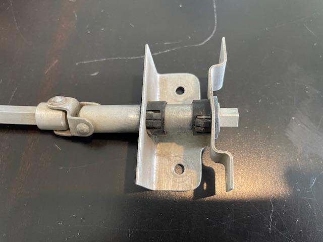 Cessna 172N Fuel Selector Valve Shaft & Bracket Assembly. Used.