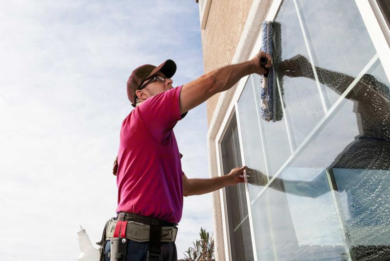 WINDOW WASHING