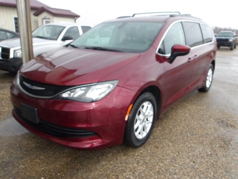 AC3 - 2020 Chrysler Voyager LXI