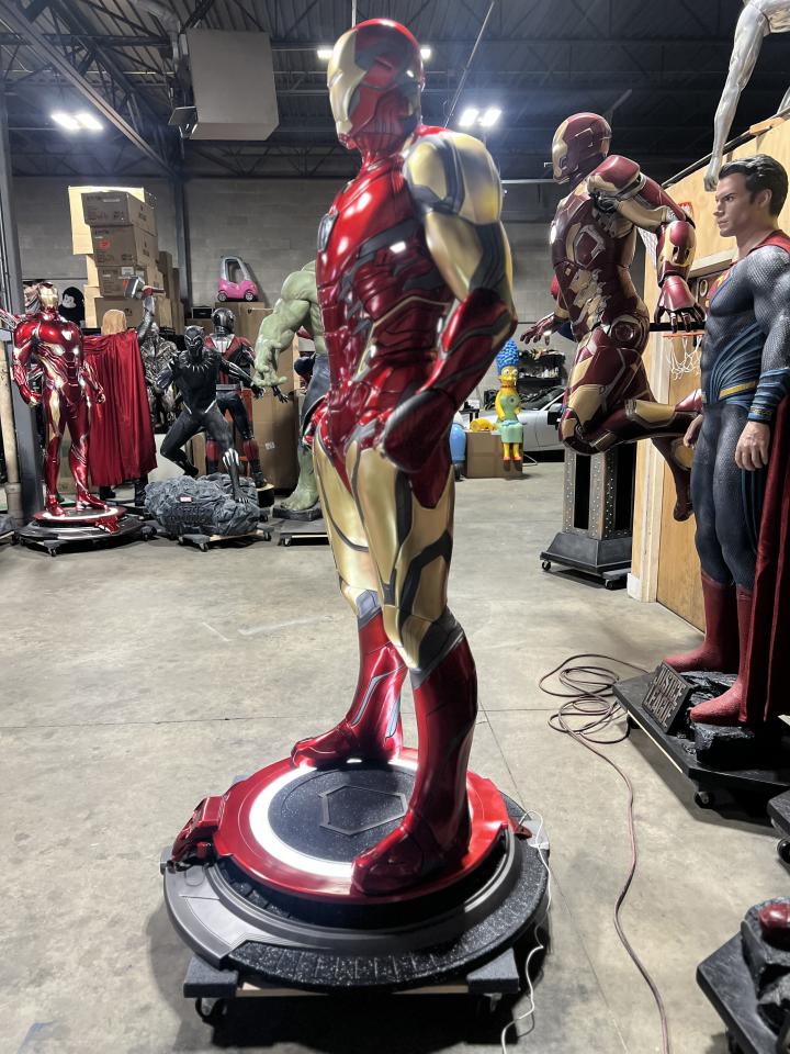 Avengers End Game Tony Stark with Interchangeable Heads