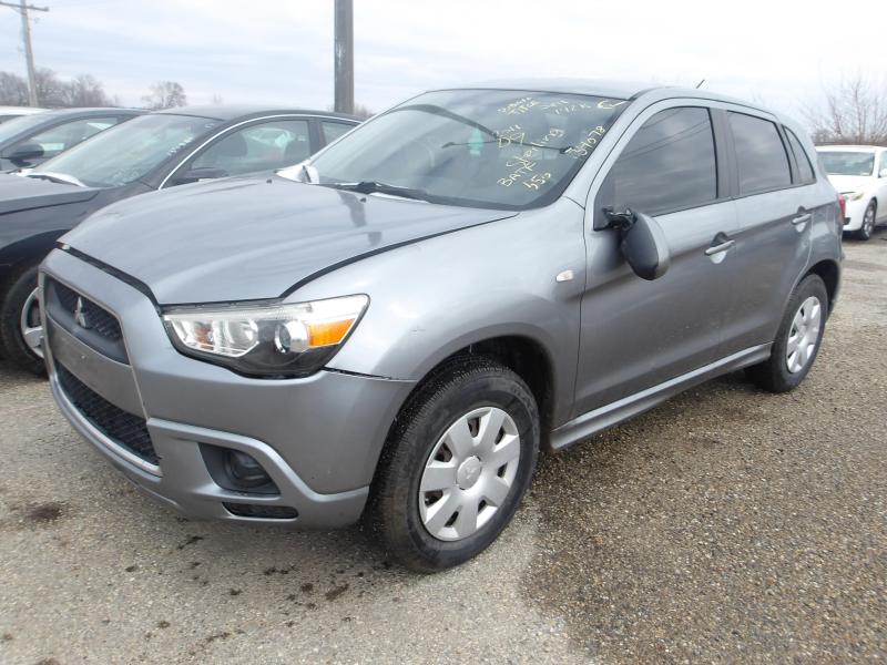 D9- 2011 MITSUBISHI OUTLANDER