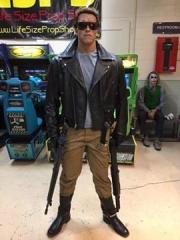 Life Size Terminator T1 Arnold Schwarzenegger