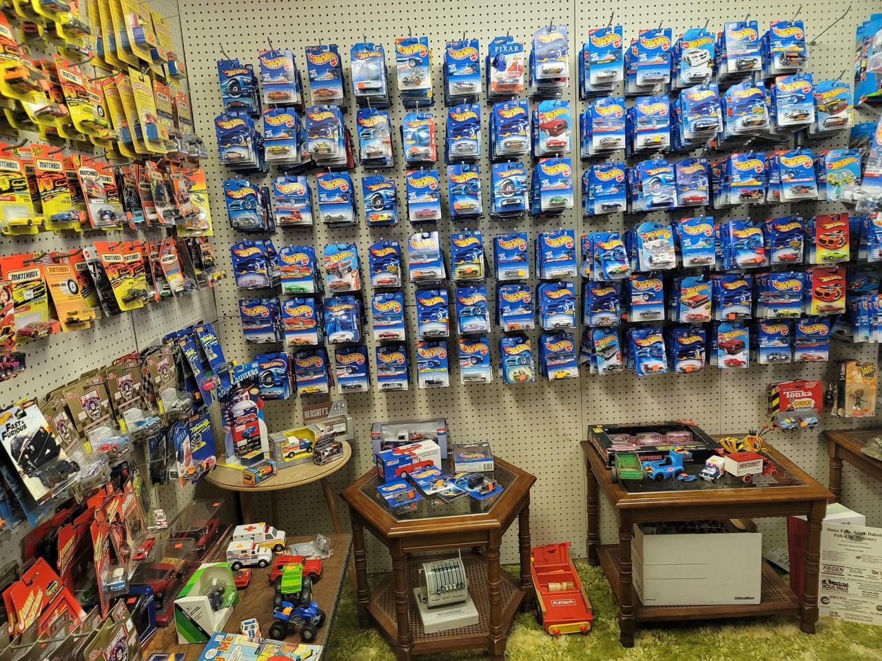 We have a consistently rotating selection of collectibles and antique finds for shopping pleasure.