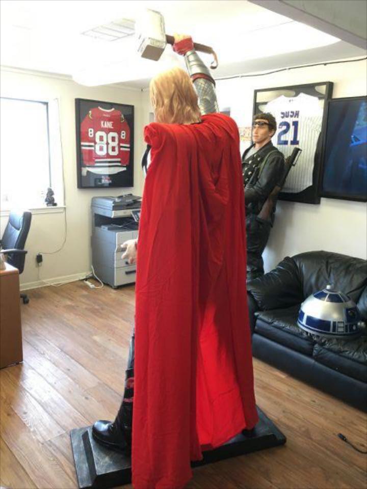 Life Size Marvel Avengers Thor