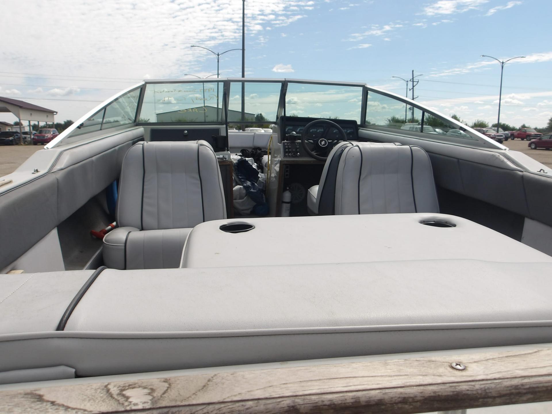 T1 - 1987 Four Winns 190 Horizon Boat