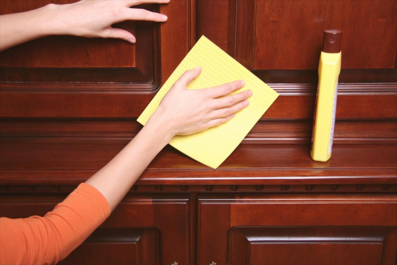 MOVE IN/OUT CLEANING