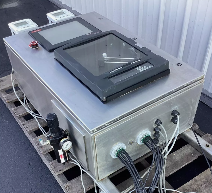 Partlow Versa Chart Circular Chart Recorder with GE Fanuc HMI ES1222 & ABB TB84 Conductivity Analyzers