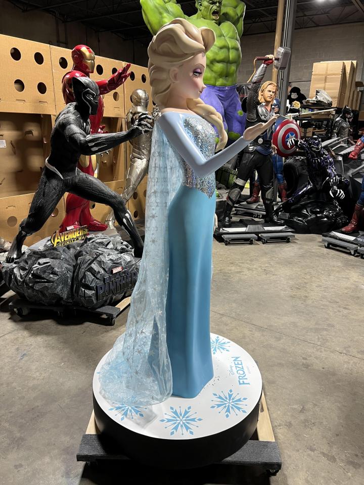 Life Size Disney Frozen Elsa and Anna with Olaf