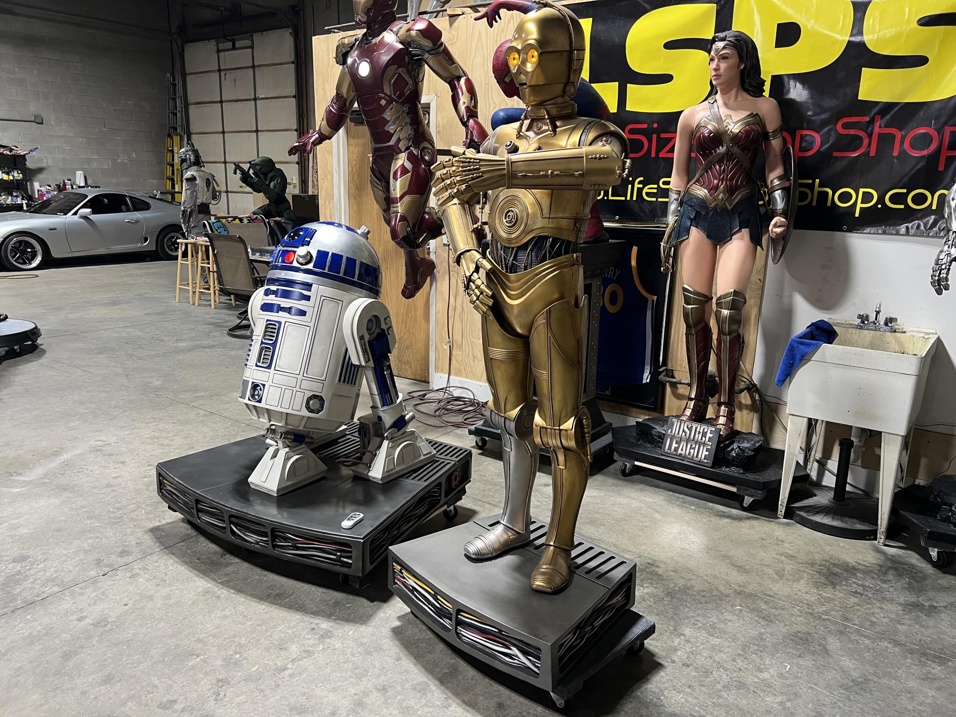 Life Size Star Wars Sideshow Version 2 R2-D2 and C-3P0