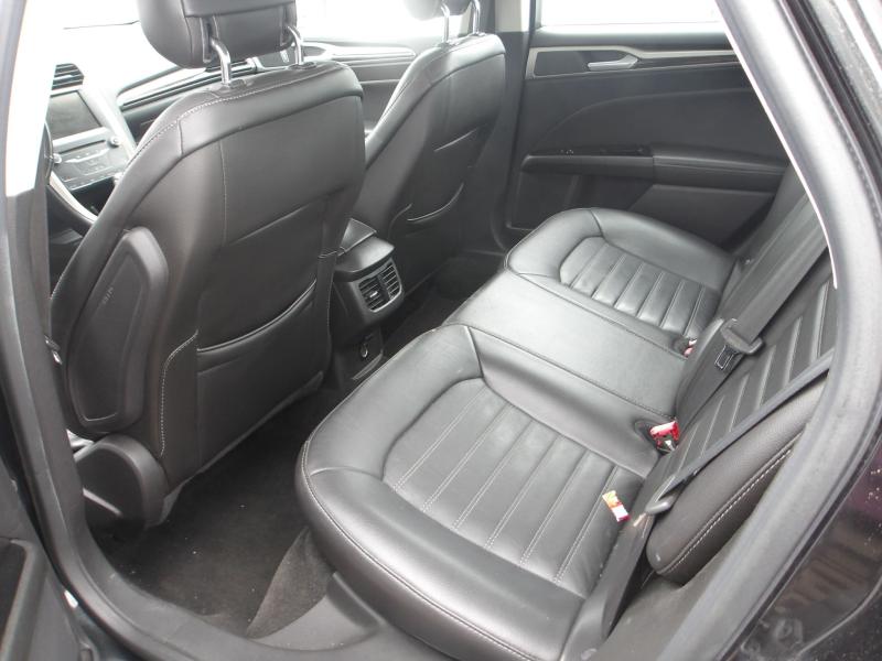 D29 - 2013 Ford Fusion SE