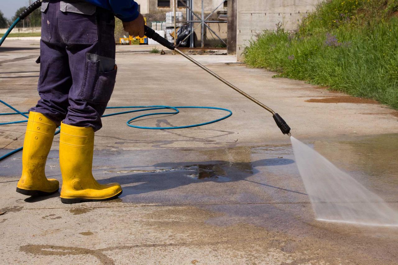 Driveway &amp; Concrete Cleaning