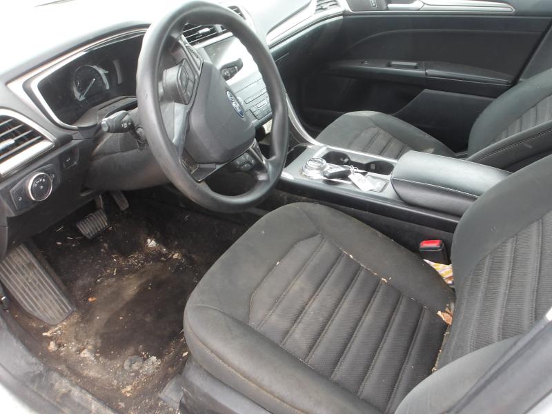 D25 - 2019 Ford Fusion SE