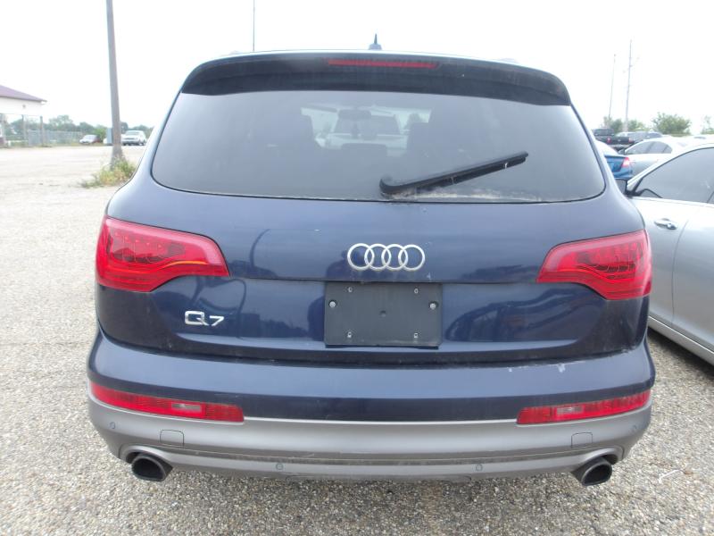 D13 - Audi Q7 Premium Plus
