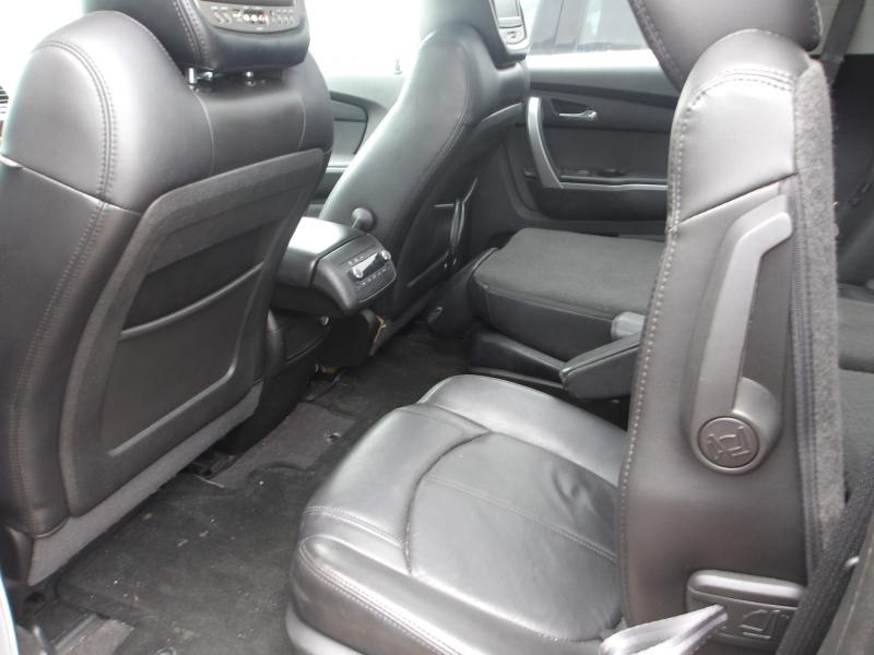 D28 - 2012 GMC Acadia SLT1