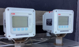 Partlow Versa Chart Circular Chart Recorder with GE Fanuc HMI ES1222 & ABB TB84 Conductivity Analyzers