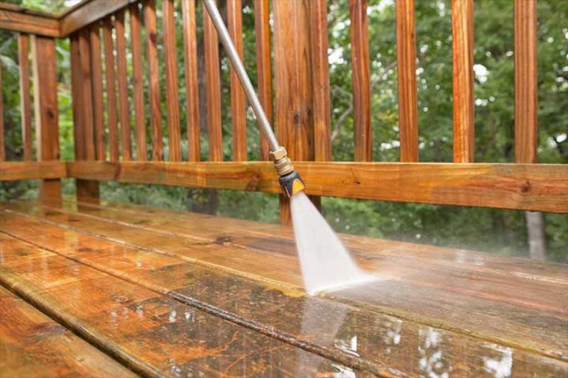 Deck &amp; Fence Washing