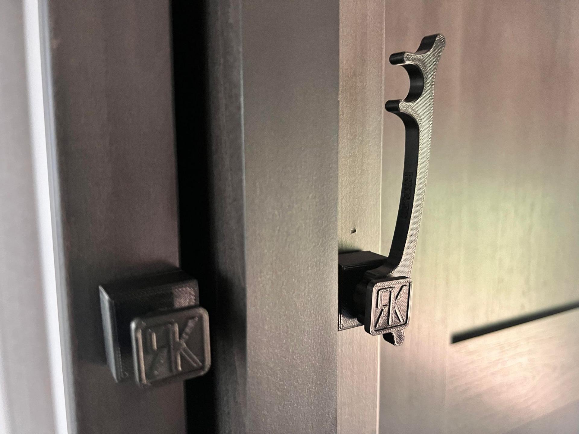 Pocket Latch