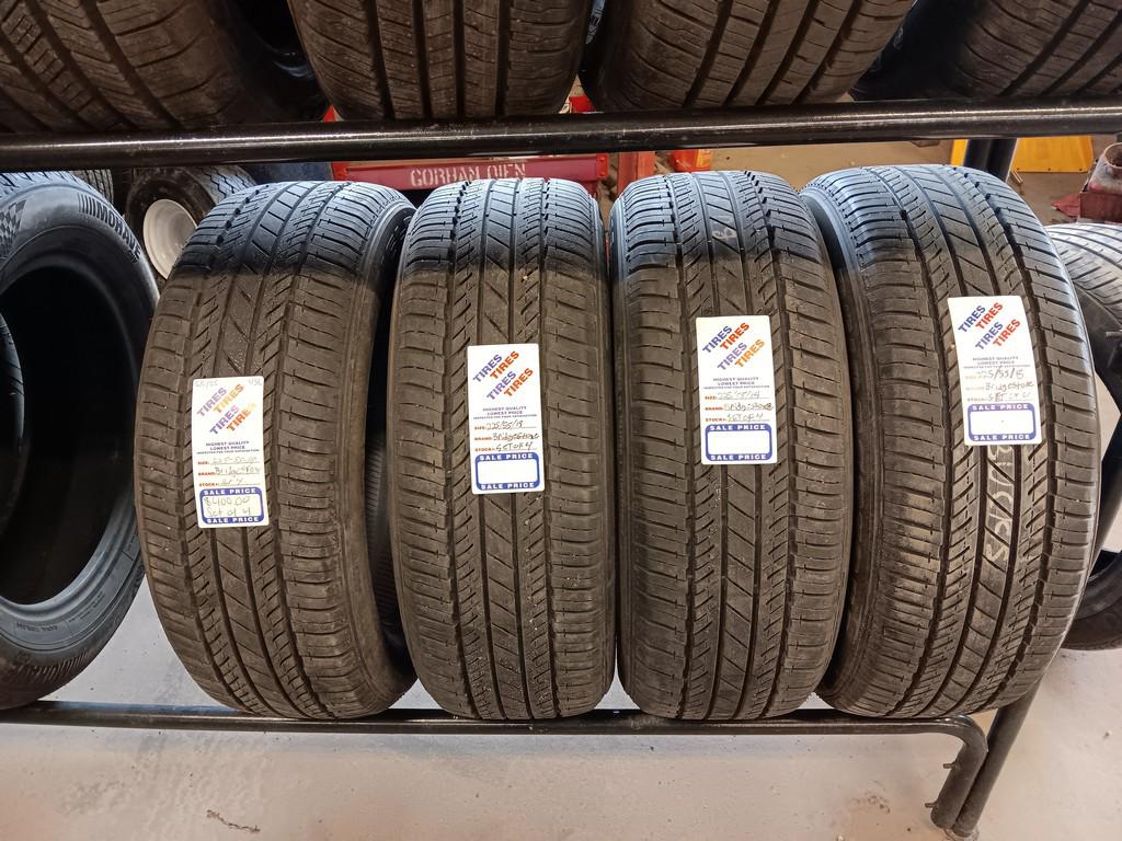 225/55R18 Bridgestone Dueler H/L Tires Set of 4