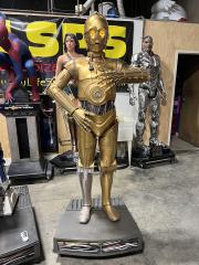 Life Size Star Wars Sideshow Version 2 R2-D2 and C-3P0