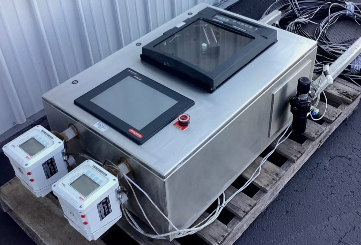Partlow Versa Chart Circular Chart Recorder with GE Fanuc HMI ES1222 & ABB TB84 Conductivity Analyzers