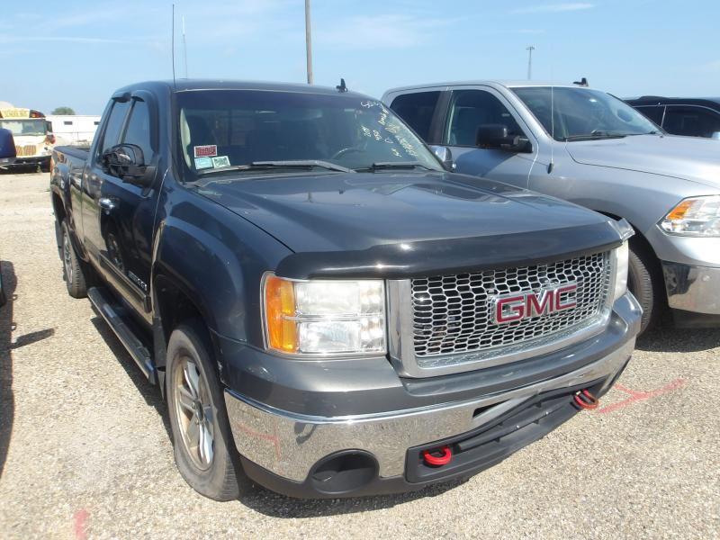 D36 - 2011 GMC Sierra SLE