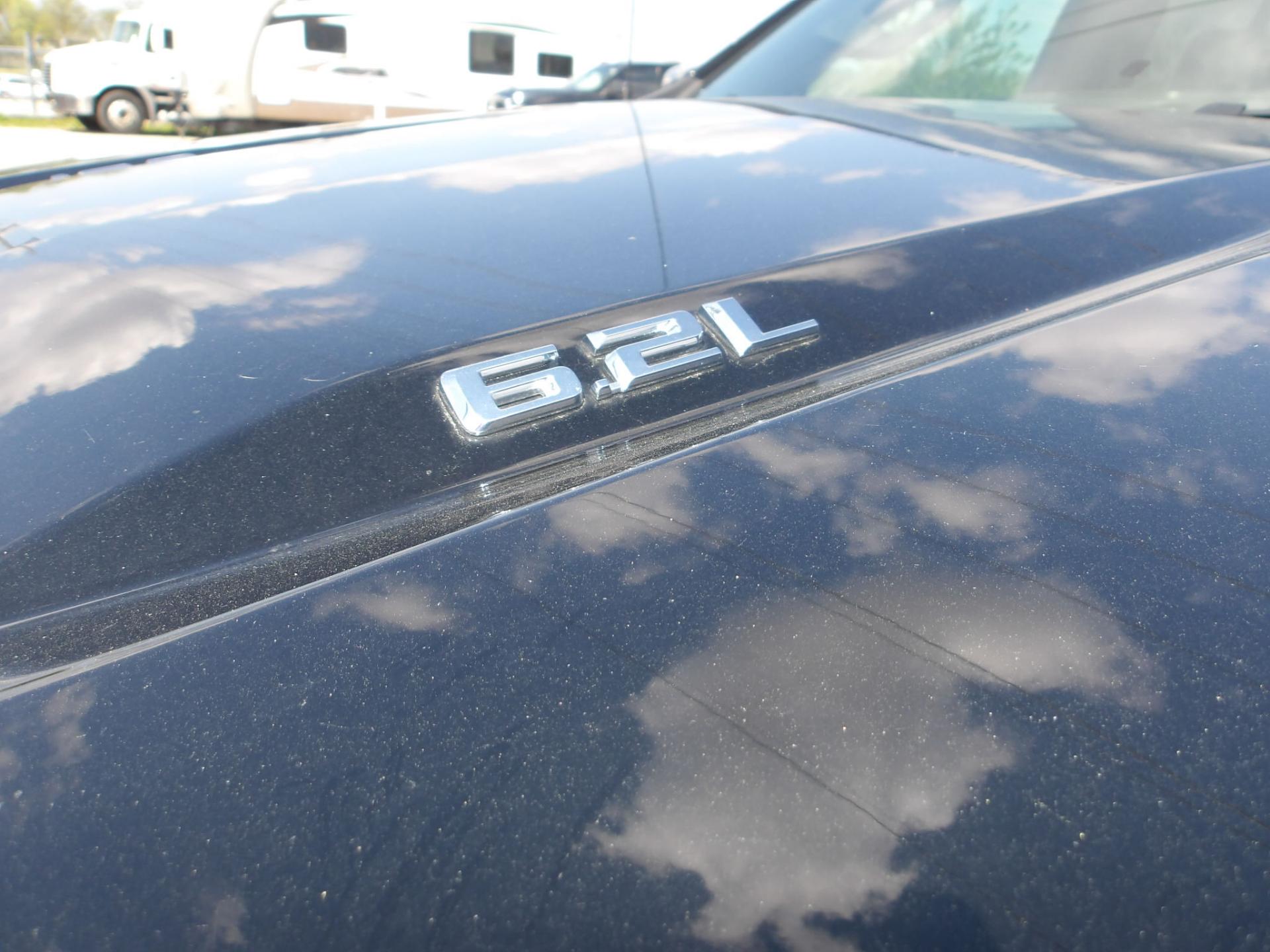 D2 - 2021 Chevrolet Silverado 1500b High Country