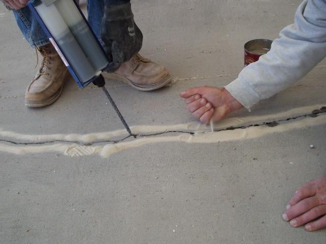 Benefits of Professional Driveway Crack Repair