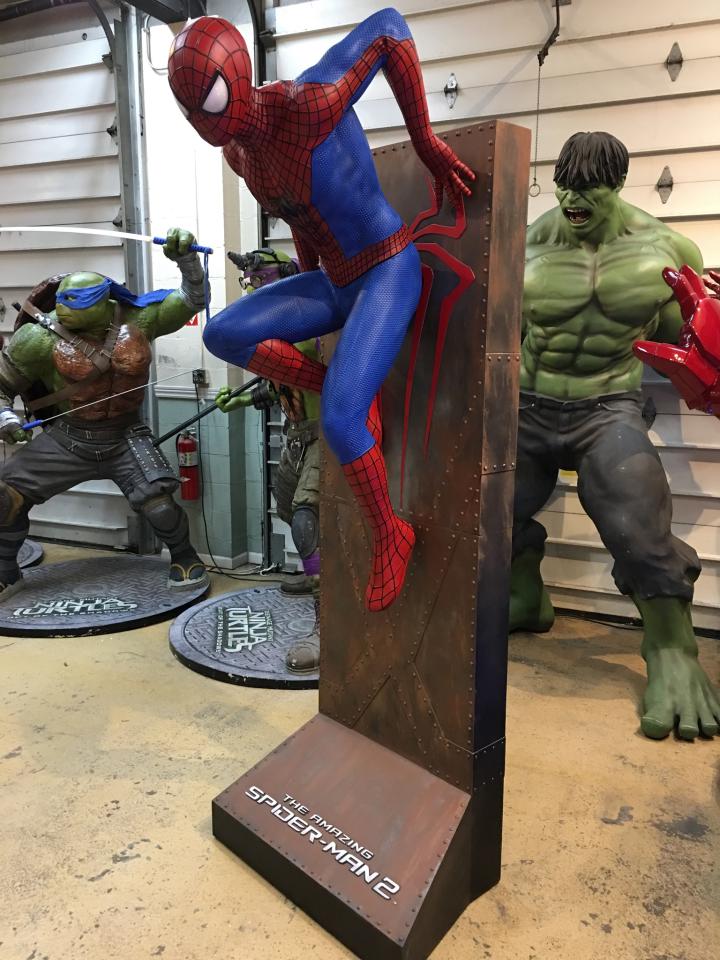 Life Size Marvel Amazing Spiderman 2 with Background Wall