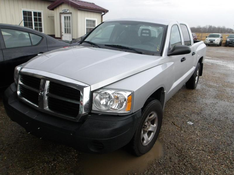 AC4 - 2005 Dodge Dakota ST