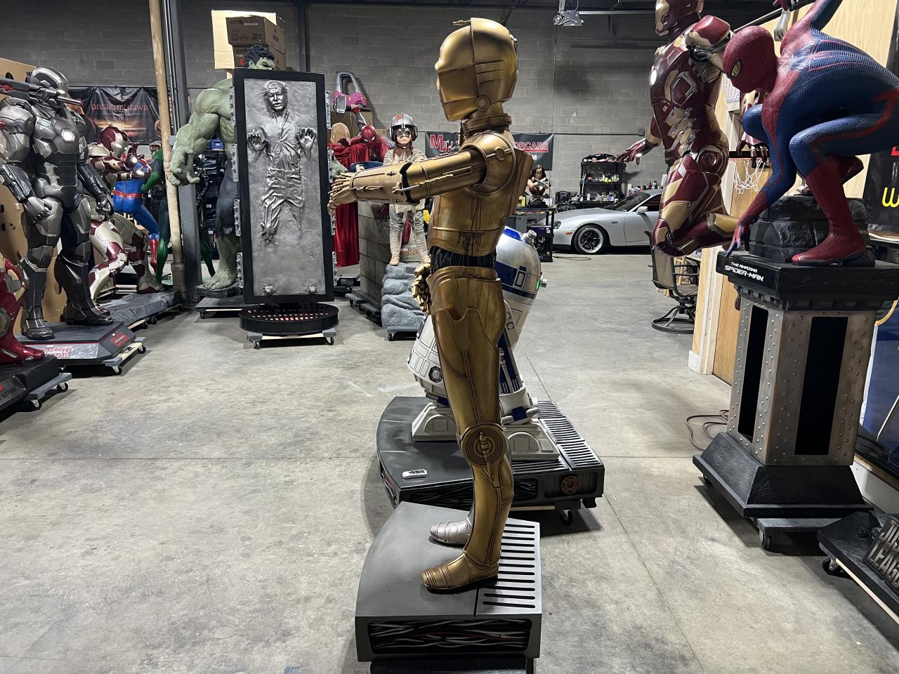 Life Size Star Wars Sideshow Version 2 R2-D2 and C-3P0