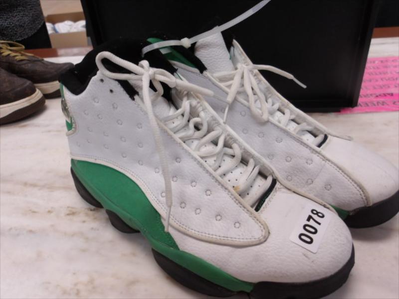 78 - Air jordan sz 11